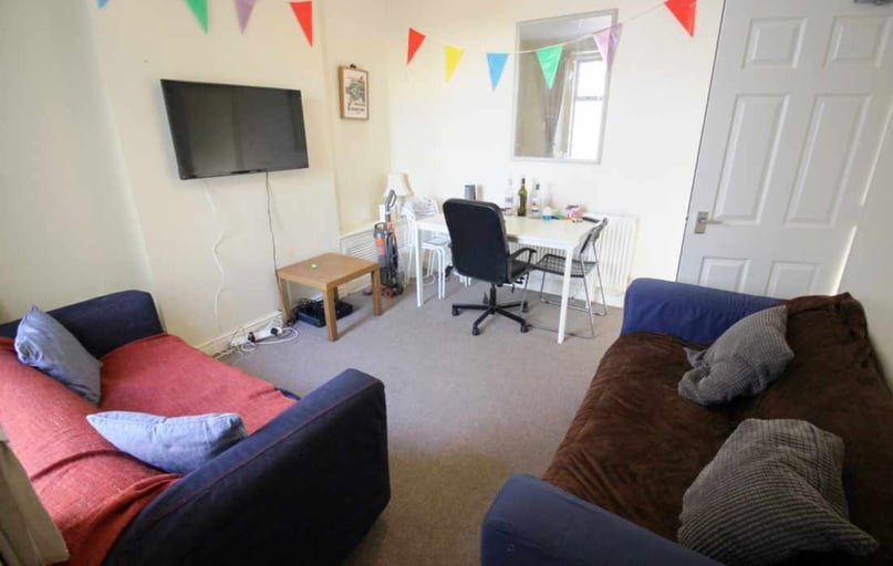 Cathays, Cardiff - Image 1