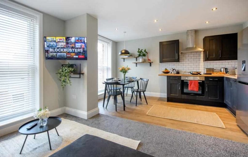 13 Winckley Street, City Centre, Preston - Image 1