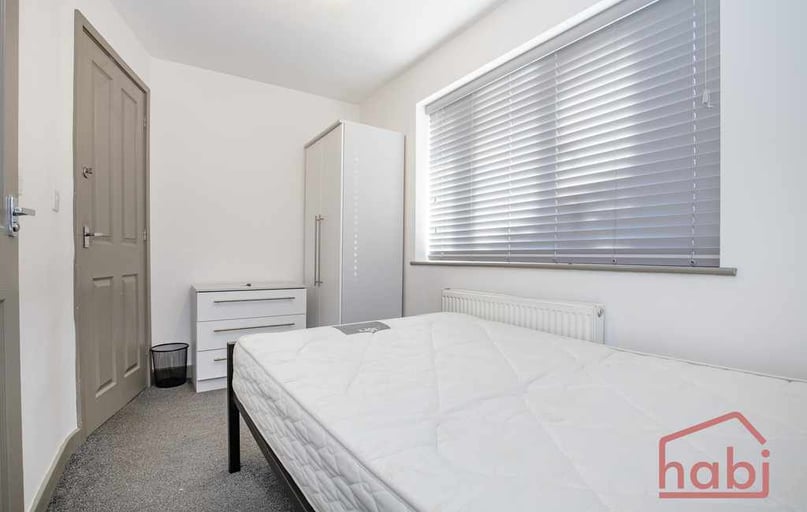 Taylor Road, Earlham, Norwich - Image 1