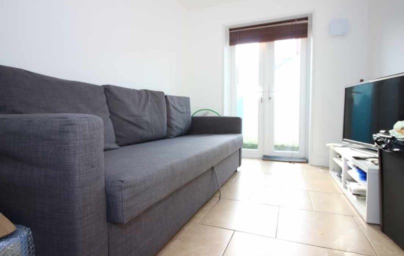 Cathays, Maindy, Cardiff - Image 1