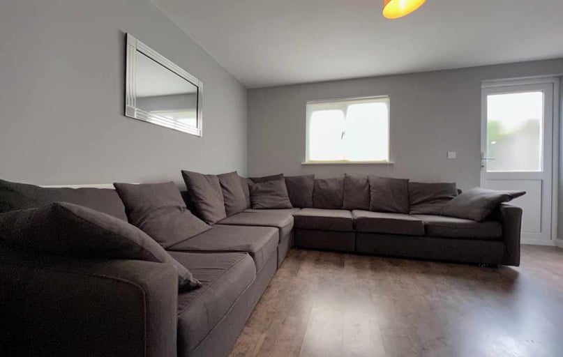 Cathays, Plasnewydd, Cardiff - Image 1