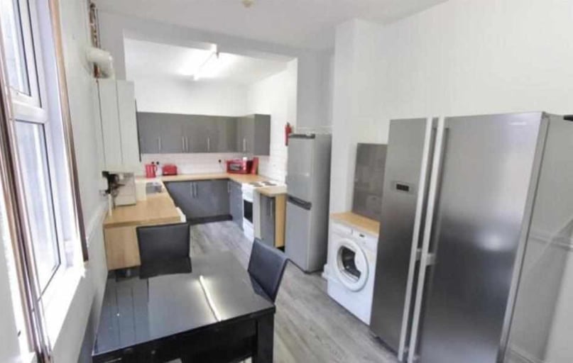 Wadbrough Road, Sharrowvale, Sheffield - Image 1