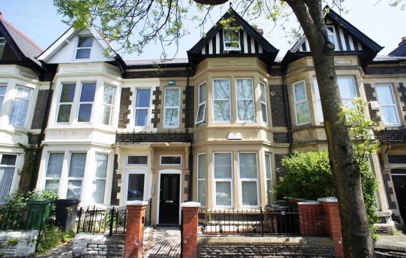 Roath, Plasnewydd, Cardiff - Image 1