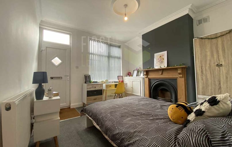 Wordsworth Road, Knighton, Leicester - Image 1