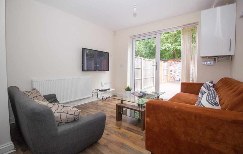 Blue Fox Close, City Centre, Leicester - Image 1