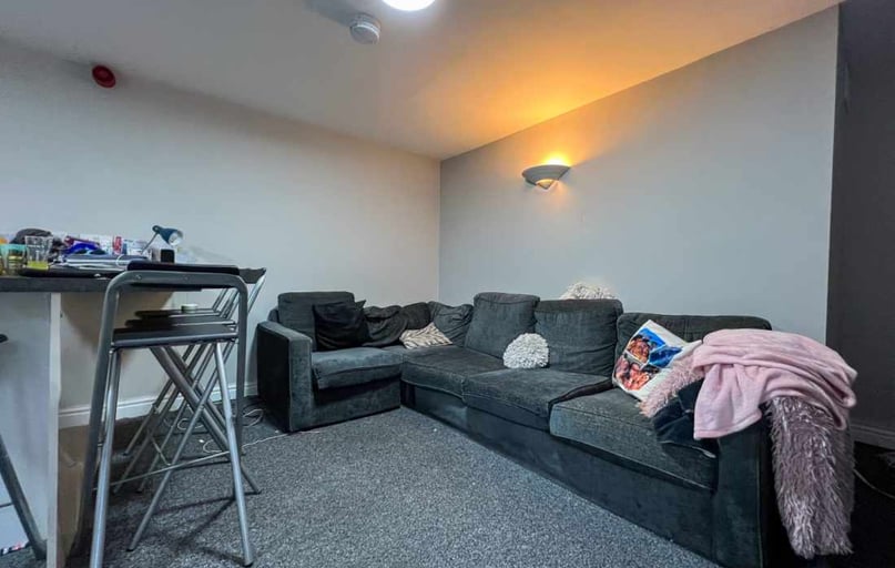 Cathays, Cardiff - Image 1