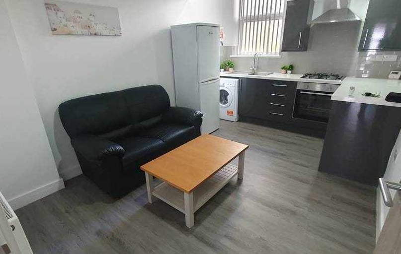  1, 30, Plasnewydd, Cardiff - Image 1