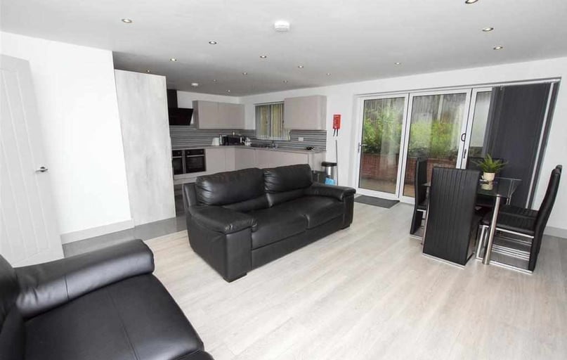 Heeley Road, Selly Park, Birmingham - Image 1