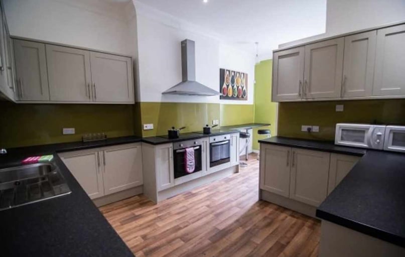 Newbould Lane, Broomhall, Sheffield - Image 1
