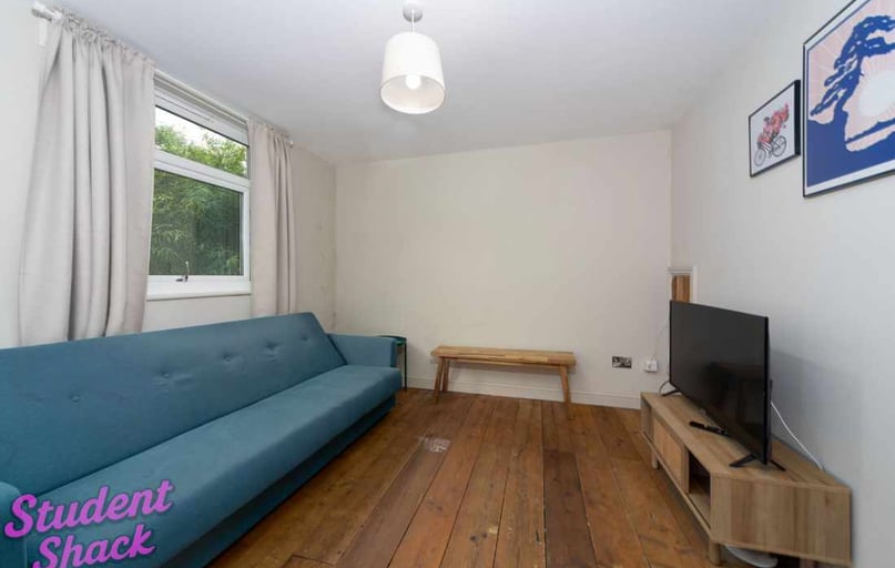 Fairlawn Close Manchester, Hulme, Manchester - Image 1
