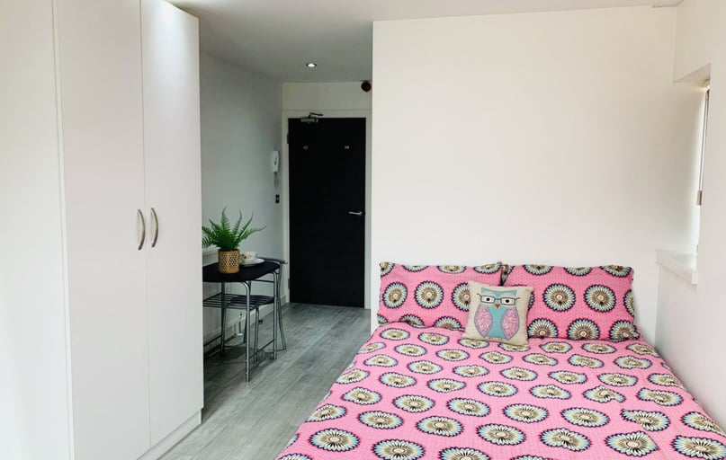 Extra Large Studio, Demontfort Street, Highfields, Leicester - Image 1