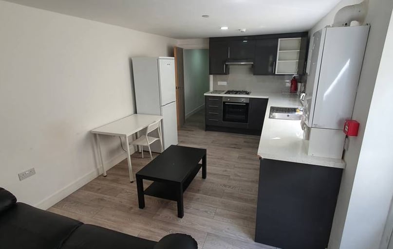  2, 30, Plasnewydd, Cardiff - Image 1