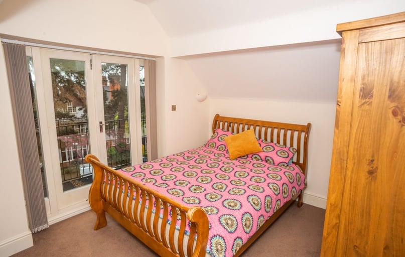 Knighton Road, Stoneygate, Leicester - Image 1