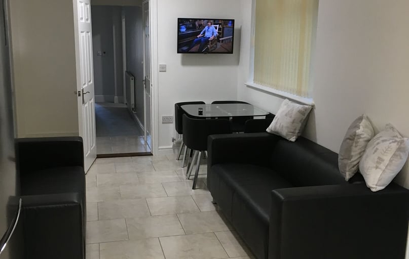 Danygraig Road, Port Tennant, Swansea - Image 1