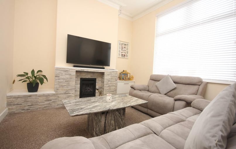 Bridge Road, Ashton on Ribble, Preston - Image 1