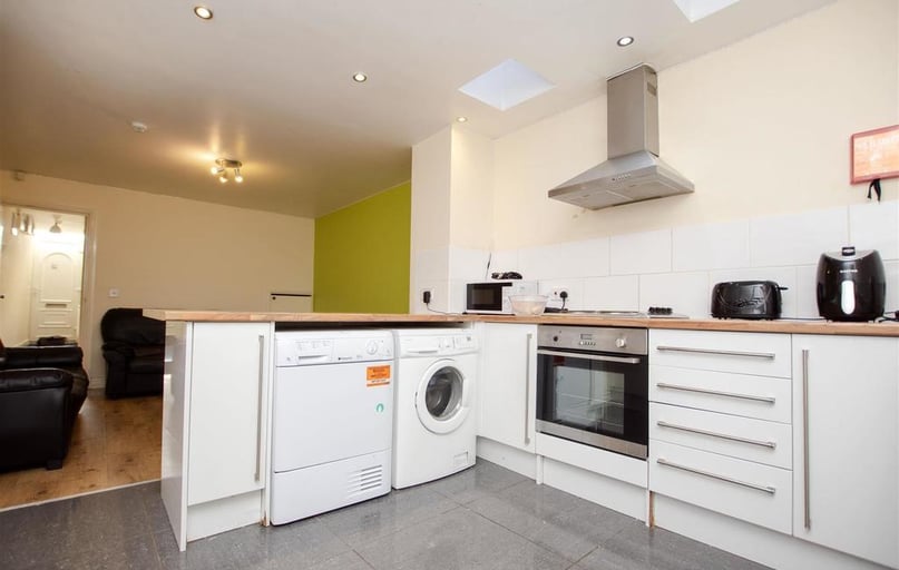 Heeley Road, Selly Park, Birmingham - Image 1