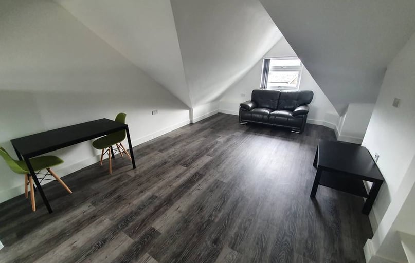  6, 3, Cathays, Cardiff - Image 1