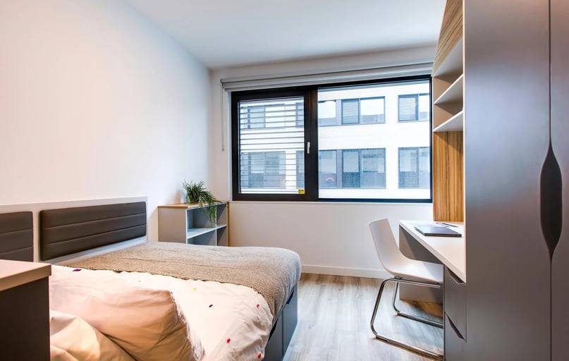 Classic Plus En Suite, Highfield Park, 274 North Circular Road, City Centre, Dublin - Image 1