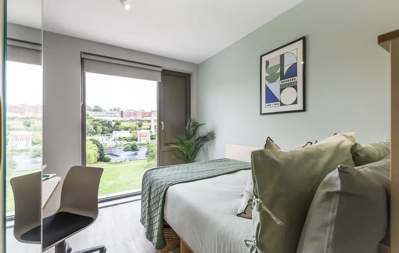 4 Bed Standard Ensuite, Bottleworks, Carrigrohane Road, University College Cork, Cork - Image 1