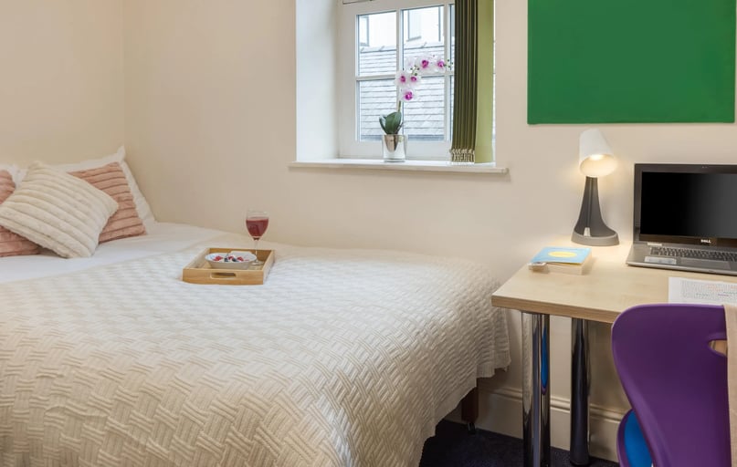 Standard Room, Cable Street, 1-3 Cable Street, City Centre, Lancaster - Image 1