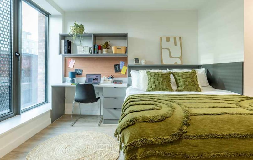 Studio Accessible Premium, Waterside, 58-62 Avon Street, City Centre, Bristol - Image 1