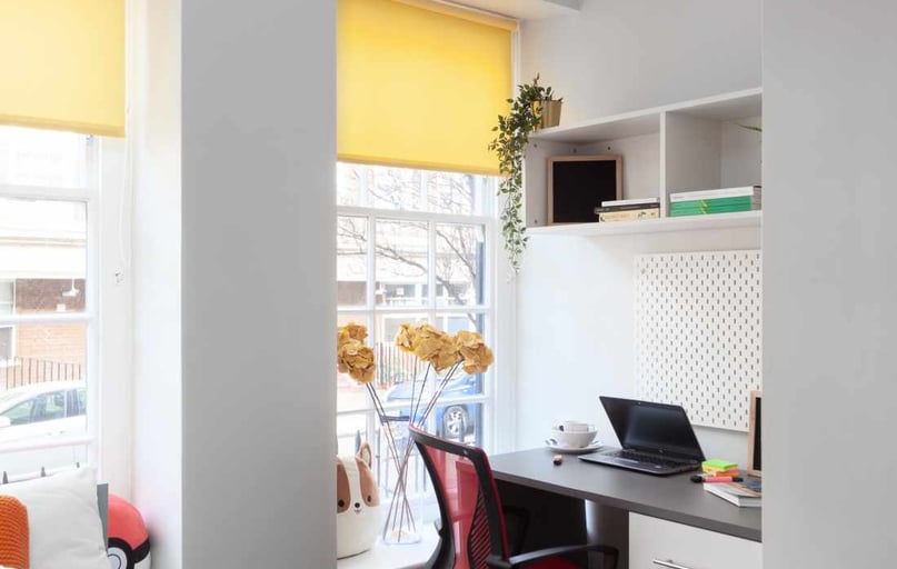 Standard Room, Louise House, 33 Medway Street, Westminster, London - Image 1