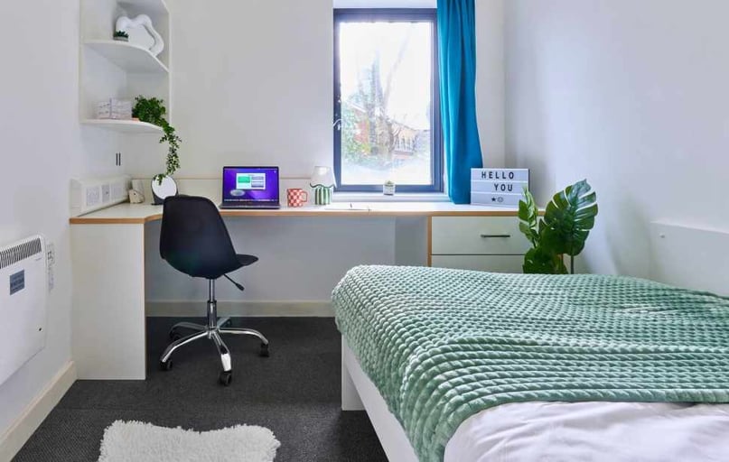 Ensuite Silver, The Village at The Viaduct, Ainsley Street, City Centre, Durham - Image 1