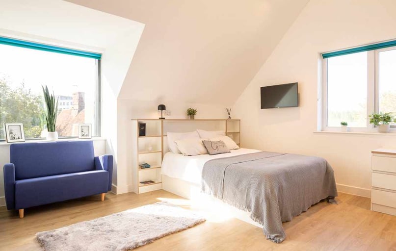 Penthouse, Elmstead Place, 48 Elmstead Road, Greenstead, Colchester - Image 1