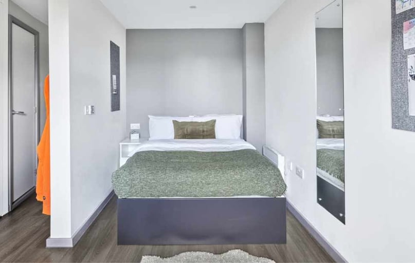 Studio Classic, Gosford Gate, 1 Far Gosford Street, Far Gosford, Coventry - Image 1