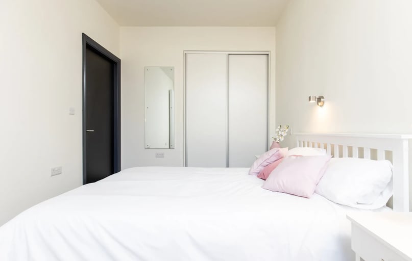 Premium 1 Bed Apartment, Brewers Close, Mill Street, Dubin 8, Dublin - Image 1