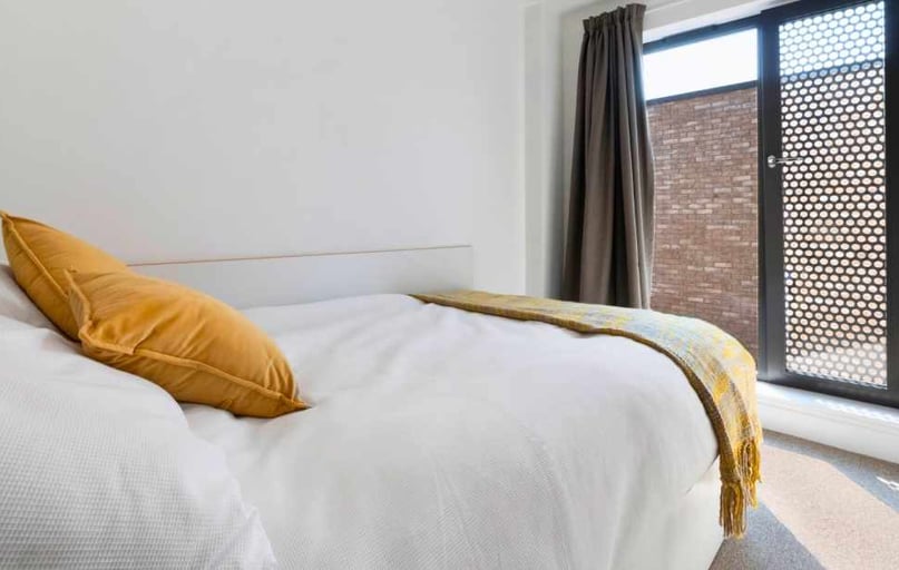 Ensuite Silver Plus, 27 Magdalen Street, New Town, Colchester - Image 1