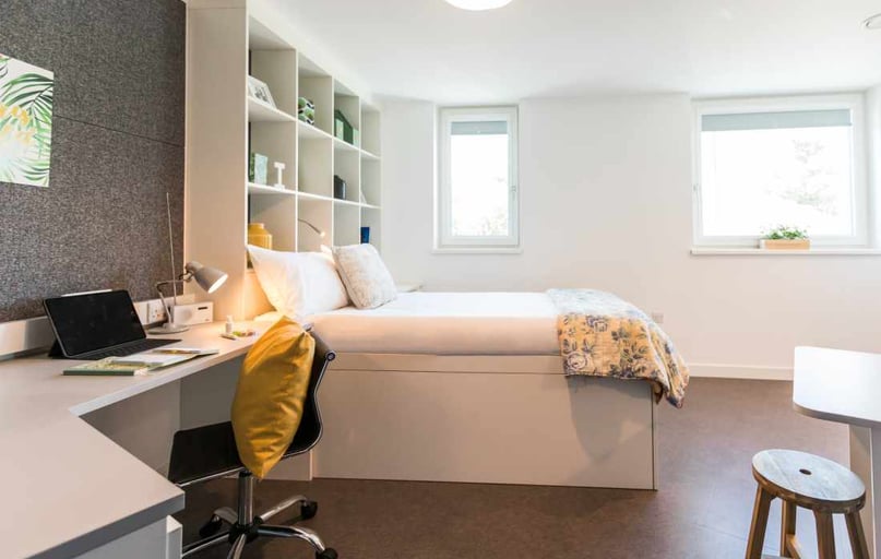 Gold Studio Accessible, Vogue Studios, 106 Lewes Road, City Centre, Brighton - Image 1