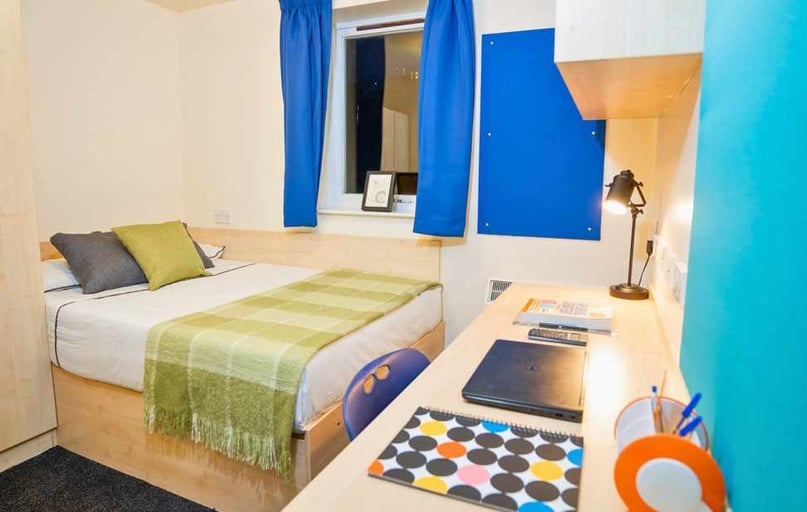 Ensuite Classic, Queen's Hospital Close, Bath Row, Edgbaston, Birmingham - Image 1