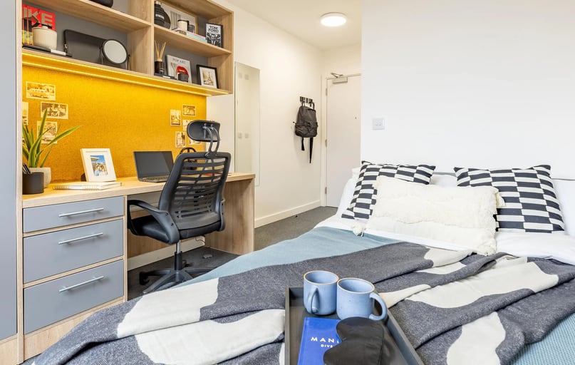 Classic En Suite, Globe Works, 20 Cliveden Street, City Centre, Birmingham - Image 1