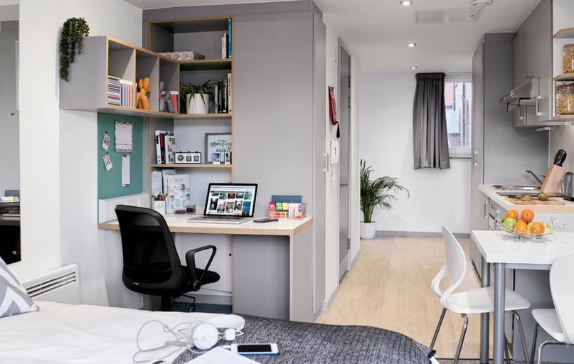 Studio Gold Premium, Lace Market Studios, 7 Belward Street, City Centre, Nottingham - Image 1