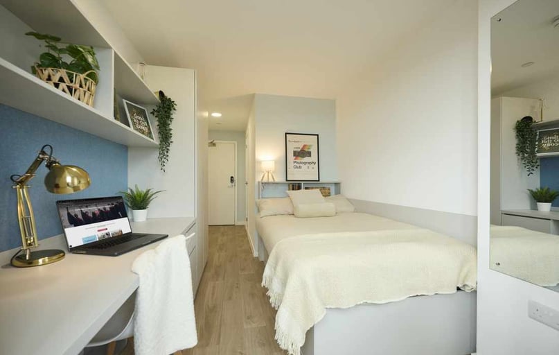 Gold Ensuite, Brigg Point, Gas Lane, City Centre, Bristol - Image 1