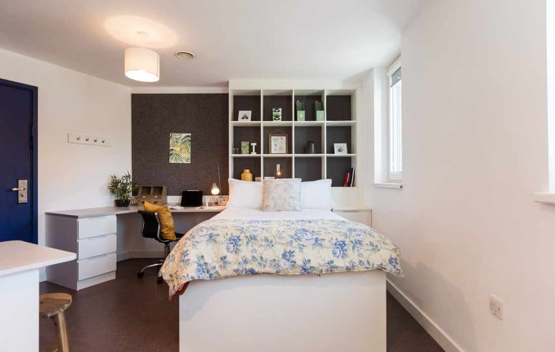 Gold Studio, Vogue Studios, 106 Lewes Road, City Centre, Brighton - Image 1