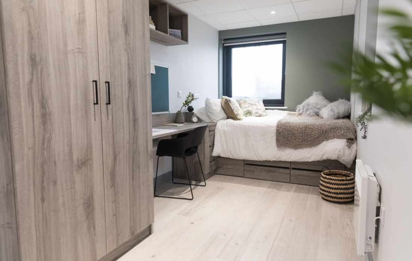 Deluxe En-suite (water Facing), Crown Place, Trinity Quay, 2 Kings Road, Swansea - Image 1