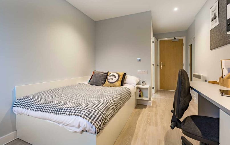 3 Bed Club En-suite, Mary Parker House, 17 Apsley Road, Mutley, Plymouth - Image 1