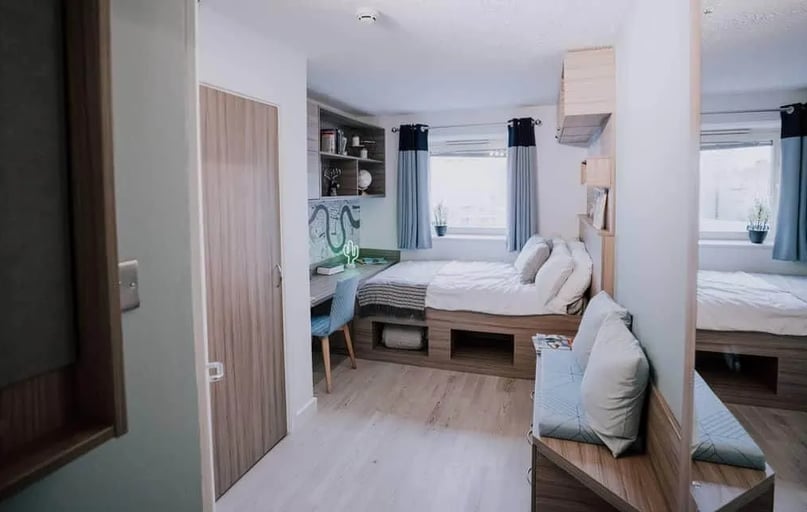 Double En-suite, Manna Ash House, 8-16 Pocock Street, Southwark, London - Image 1