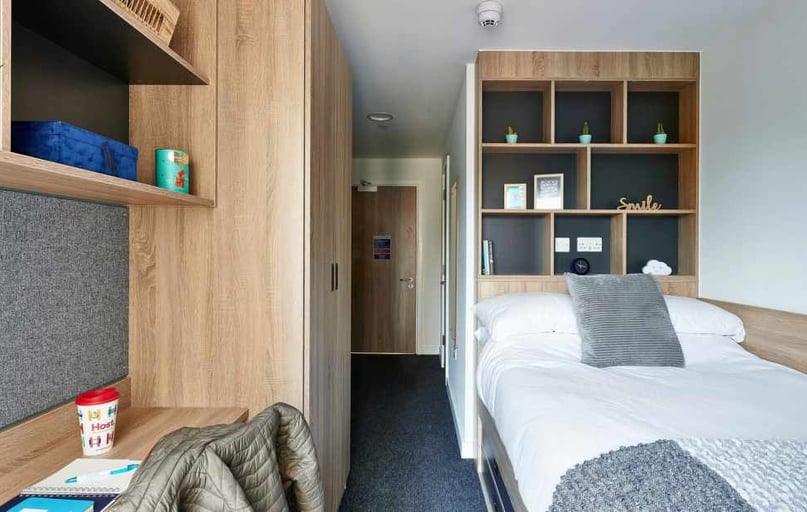 Ensuite Deluxe, Southampton Crossings, Cumberland Place, Portswood, Southampton - Image 1