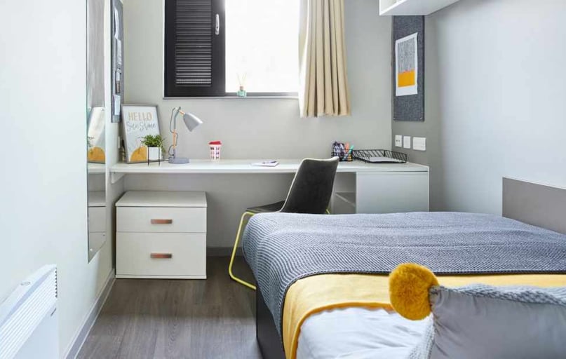 Classic Ensuite, Gosford Gate, 1 Far Gosford Street, Far Gosford, Coventry - Image 1