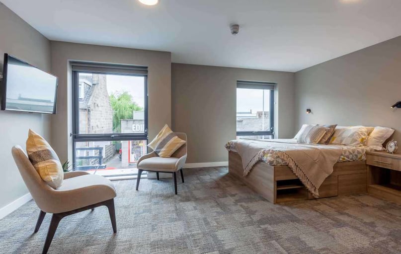 Platinum Plus Studio, The Combworks, 455 George Street, City Centre, Aberdeen - Image 1