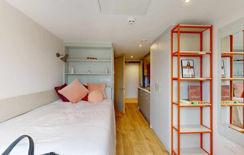 Ultra Cluster Studio, COSMOS, 2 Moore Street, City Centre, Sheffield - Image 1