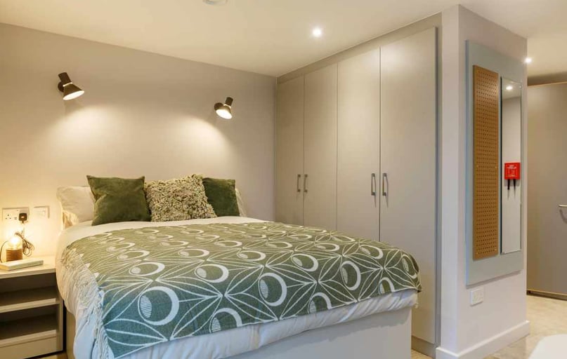 Premium One Bed Apartment, COSMOS, 2 Moore Street, City Centre, Sheffield - Image 1