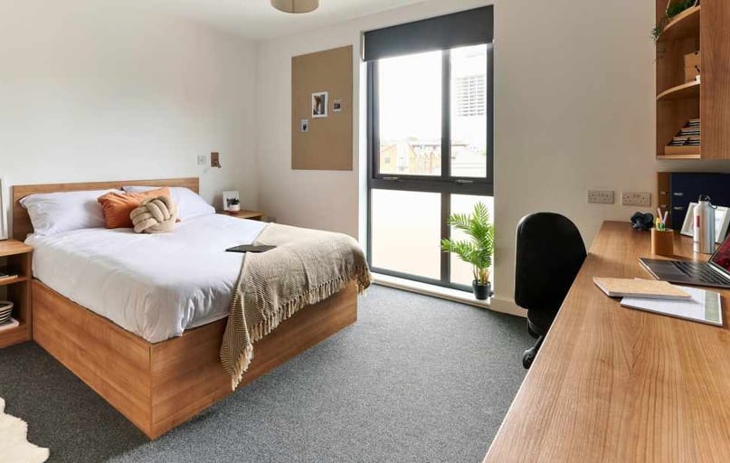 Ensuite Platinum, Cavendish Place, 20 Wilmott Street, Manchester Metropolitan University, Manchester - Image 1