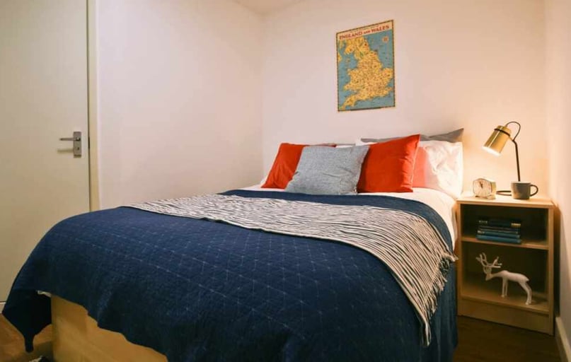 Studio Classic, Pavilion Court, 1-54 Station Road West, Canterbury - Image 1