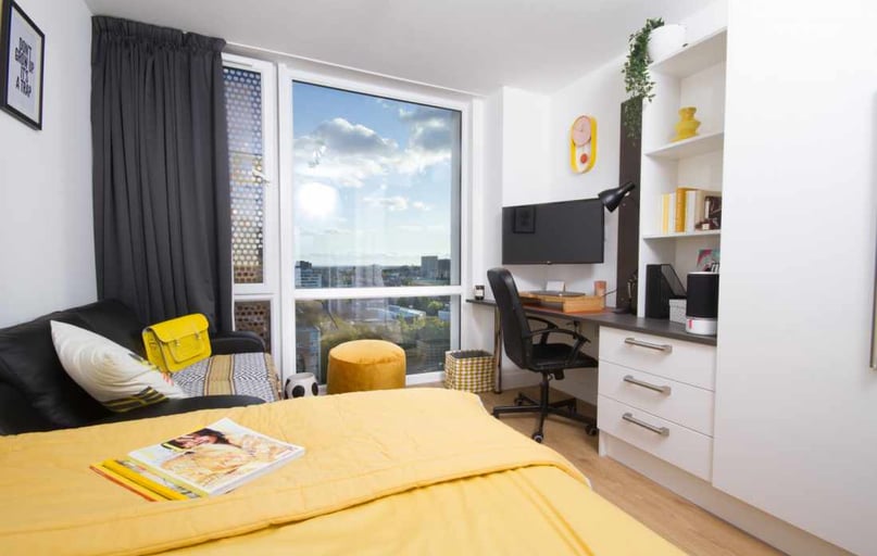 Skyline Deluxe Studio with City View, CODE Fairfax Street, Fairfax Street, Warwick - Image 1