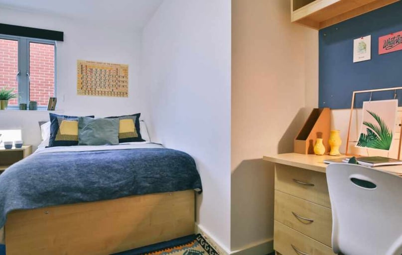 Apartment Classic 2 Bed - Shared Bathroom, Pavilion Court, 1-54 Station Road West, Canterbury - Image 1