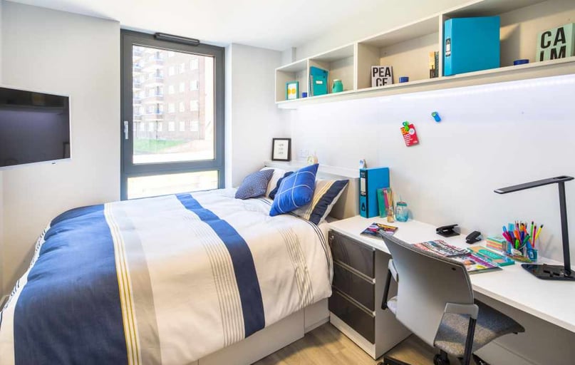 9 Bed Cluster En-suite - Ground Floor, ViBe Student Living, 66-70 Cambridge Road, Surbiton, Kingston - Image 1